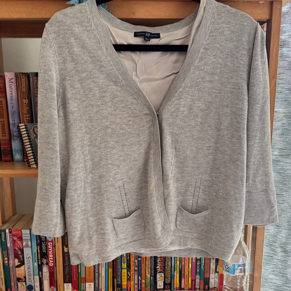 GAP Light Heather Gray V-Neck Knit Cardigan